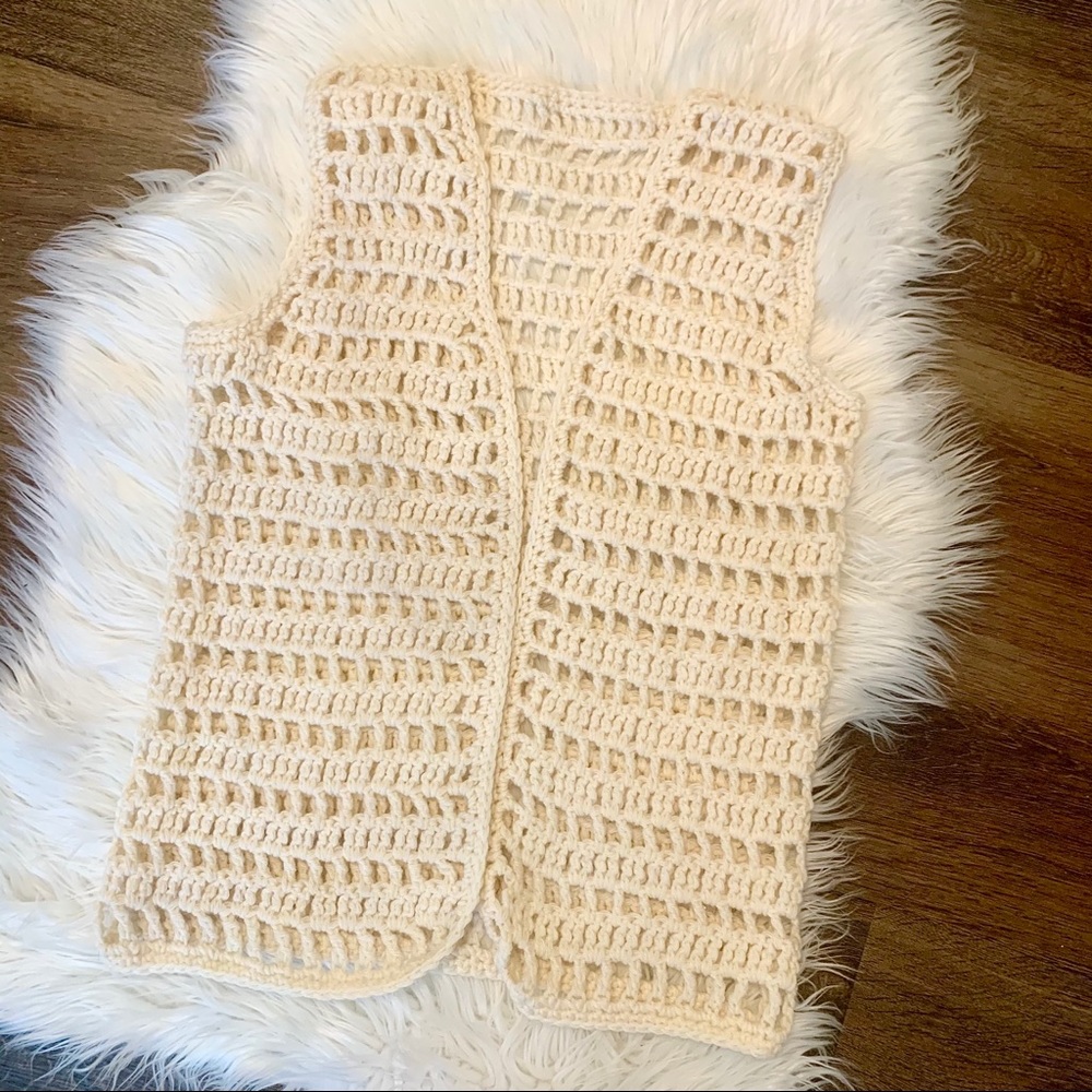 VTG Handmade Pale Yellow Cottagecore Knitted Vest